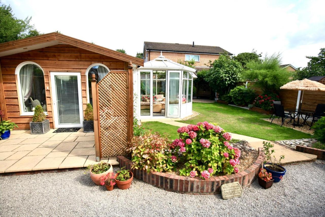 Bed and Breakfast Formby Pinewood Studio Zewnętrze zdjęcie