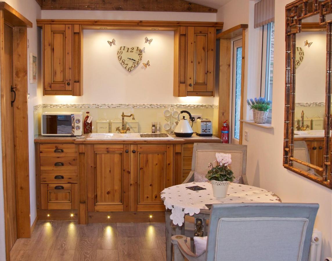 Bed and Breakfast Formby Pinewood Studio Zewnętrze zdjęcie